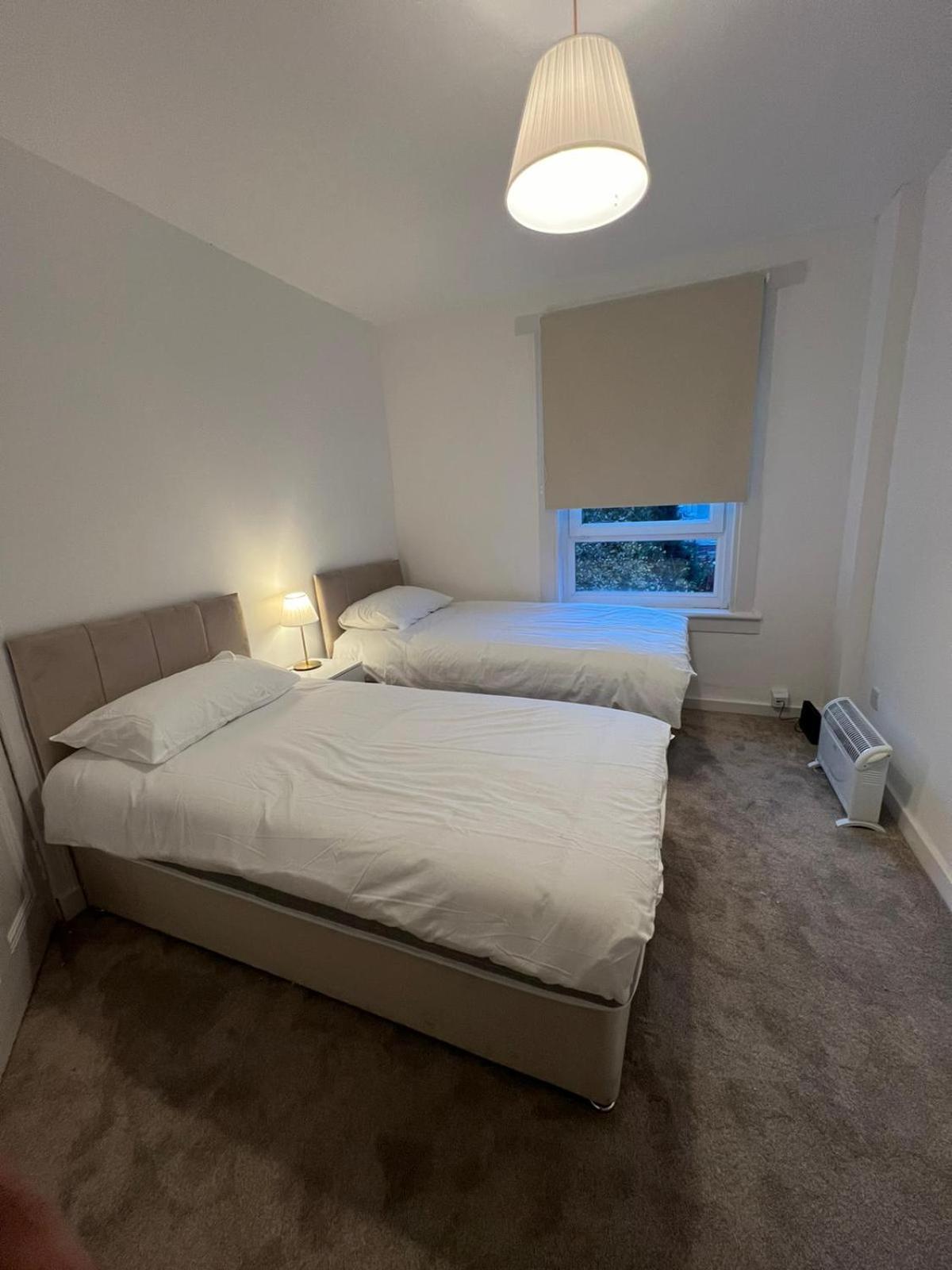 Archillects Entire Two Bedroom Comfy House - Free Parking Glasgow Esterno foto